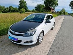 Weiß Gebraucht 2009 Opel Astra GTC Coupé | 1.900 € (Guter Preis)