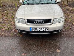 Gold Gebraucht 1999 Audi A4 Kombi | 3.800 €