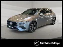 Grau Gebraucht 2024 Mercedes A200 Progressive Limousine | 28.159 € (Fairer Preis)