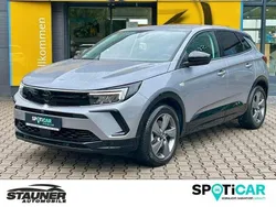 Quarz silber Gebraucht 2024 Opel Grandland X GS Line SUV | 25.980 € (Superpreis)