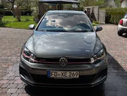 Grau Gebraucht 2018 VW Golf VII GTI Limousine | 24.000 € (Fairer Preis)