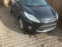 Schwarz Gebraucht 2012 Ford Fiesta Titanium Kleinwagen | 7.499 €