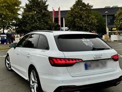 Weiß Gebraucht 2020 Audi A4 Comfort Kombi | 16.500 €