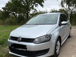 Grau Gebraucht 2010 VW Polo Trendline Limousine | 4.900 € (Guter Preis)
