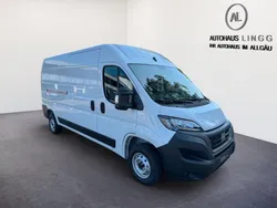 Weiss weiss Gebraucht 2023 Fiat Ducato Van | 37.240 € (Teuer)