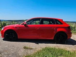 Rot Gebraucht 2015 Audi A3 Sportback S-Line Limousine | 12.999 € (Fairer Preis)