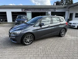 Grau Gebraucht 2015 BMW 220 Active Tourer Advantage Van / Kleinbus | 12.850 € (Guter Preis)
