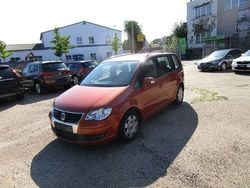 Rot Gebraucht 2009 VW Touran Van / Kleinbus | 2.300 € (Superpreis)
