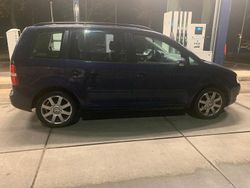 Blau Gebraucht 2003 VW Touran Van / Kleinbus | 700 € (Superpreis)