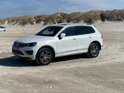 Weiß Gebraucht 2014 VW Touareg R-line SUV | 25.999 €