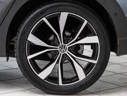 Grau metallic Gebraucht 2023 VW Taigo R-line SUV | 29.590 € (Teuer)