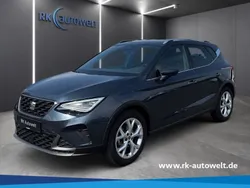 Grau Gebraucht 2023 Seat Arona FR SUV | 19.490 €