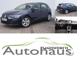 Blau Gebraucht 2021 VW Golf VIII Life Limousine | 18.650 € (Guter Preis)