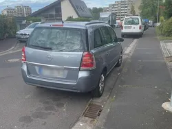 Gebraucht 2006 Opel Zafira Van / Kleinbus | 1.850 € (Etwas zu teuer)