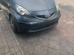 Grau Gebraucht 2007 Toyota Aygo Kleinwagen | 1.000 € (Fairer Preis)