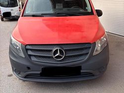 Rot Gebraucht 2015 Mercedes Vito Abholung | 8.500 €