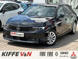 Schwarz Gebraucht 2024 Opel Astra Elegance Limousine | 21.980 € (Guter Preis)