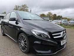 Kosmosschwarz Gebraucht 2017 Mercedes B200 Sport Van / Kleinbus | 14.290 € (Fairer Preis)