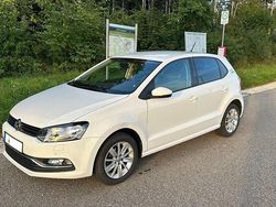 Weiß Gebraucht 2014 VW Polo Kleinwagen | 6.400 € (Fairer Preis)