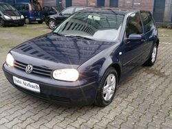 Dunkel blau Gebraucht 2003 VW Golf IV Kleinwagen | 1.200 € (Guter Preis)