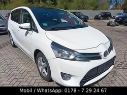Weiß Gebraucht 2014 Toyota Verso Skyview Edition Van / Kleinbus | 5.900 € (Guter Preis)