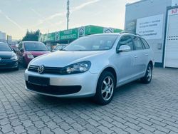 Silber Gebraucht 2011 VW Golf VI Trendline Kombi | 5.000 € (Fairer Preis)