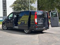 Schwarz Gebraucht 2010 Mercedes Viano Van / Kleinbus | 14.999 € (Teuer)