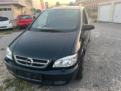Schwarz Gebraucht 2005 Opel Zafira Enjoy Van / Kleinbus | 2.190 € (Fairer Preis)