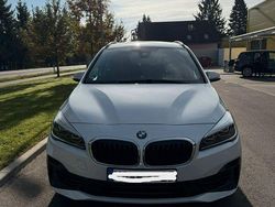 Weiß Gebraucht 2019 BMW 218 Gran Tourer Sport Line Van / Kleinbus | 12.000 € (Guter Preis)