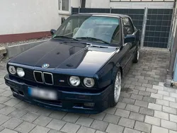 Blau Gebraucht 1991 BMW 328 Cabriolet Cabrio | 19.800 €