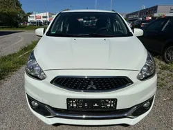 Weiß Gebraucht 2020 Mitsubishi Space Star Basis Limousine | 6.990 € (Fairer Preis)