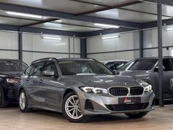 Grau Gebraucht 2023 BMW 320 Limousine | 29.890 € (Superpreis)