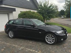 Schwarz Gebraucht 2009 BMW 325 Kombi | 3.450 € (Fairer Preis)