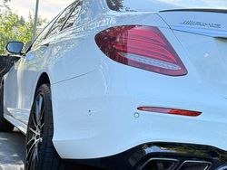 Weiß Gebraucht 2016 Mercedes E350 AMG Limousine | 42.950 €