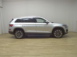 Grau Gebraucht 2022 Skoda Kodiaq Clever SUV | 23.380 € (Superpreis)