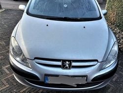 Silber Gebraucht 2002 Peugeot 307 Premium Limousine | 650 € (Superpreis)