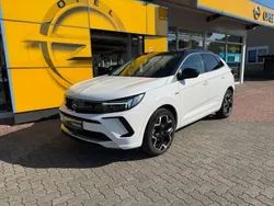 Weiß Gebraucht 2024 Opel Grandland X Ultimate SUV | 24.990 € (Fairer Preis)