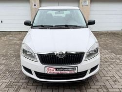 Weiß Gebraucht 2013 Skoda Fabia Cool Edition Limousine | 3.499 € (Guter Preis)