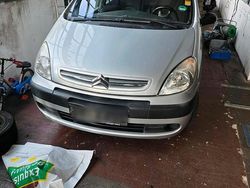 Silber Gebraucht 2006 Citroën Xsara Picasso Van / Kleinbus | 1.500 € (Fairer Preis)