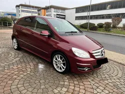 Mercedes B200