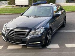 Tenoritgrau Gebraucht 2010 Mercedes E350 Avantgarde Limousine | 11.800 € (Fairer Preis)