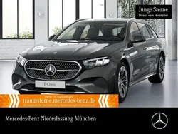 Grau Gebraucht 2024 Mercedes E220 Advanced Limousine | 52.490 € (Fairer Preis)