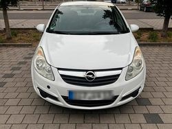 Weiß Gebraucht 2009 Opel Corsa Kleinwagen | 1.300 € (Guter Preis)