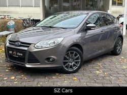 Braun Gebraucht 2011 Ford Focus Trend Limousine | 3.999 € (Superpreis)