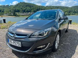 Grau Gebraucht 2013 Opel Astra Innovation Kombi | 4.999 € (Fairer Preis)
