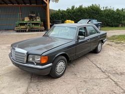 Schwarz Gebraucht 1989 Mercedes E420 Limousine | 2.900 €