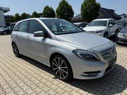 Silber Gebraucht 2012 Mercedes B250 Van / Kleinbus | 16.990 € (Fairer Preis)