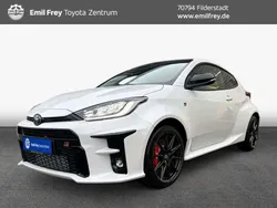 Weiß Neu 2024 Toyota Yaris Limousine | 38.890 € (Superpreis)