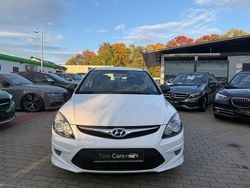 Weiß Gebraucht 2011 Hyundai i30 Edition+ Limousine | 4.999 € (Fairer Preis)