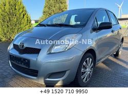 Silber Gebraucht 2010 Toyota Yaris Cool Limousine | 2.800 € (Guter Preis)
